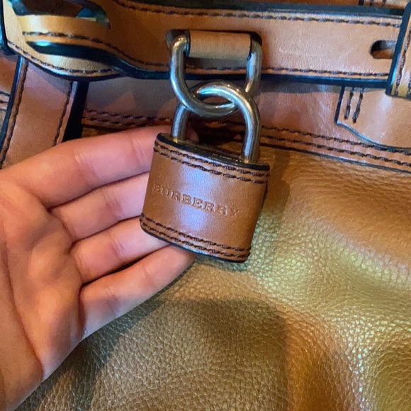 brown burberry bag nova check inside - Picture 2 of 4